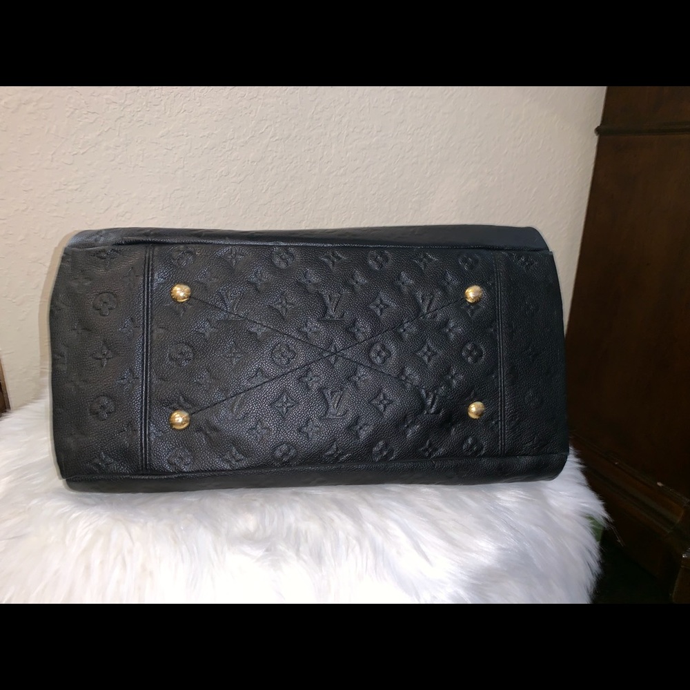 UPDATE❤️LOUIS VUITTON ARTSY MM IN BLACK WITH CHARM - Picture 6 of 8